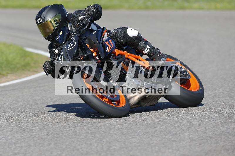 /54 19.09.2025 Speer Racing ADR/Gruppe gelb/33